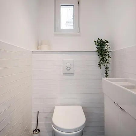 R42-boutique Apartments, Location By Bqa *