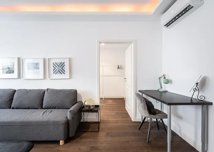 R42-boutique Apartments, Location By Bqa
