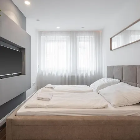 R42-boutique Apartments, Location By Bqa Apartment