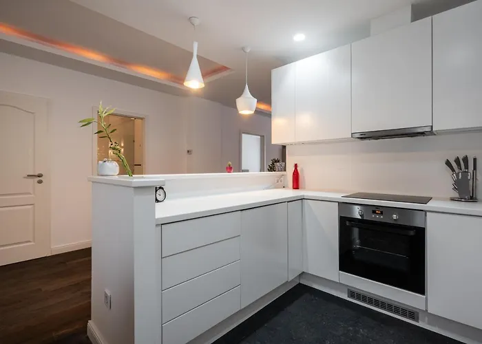 Hotel R42-boutique Apartments, Location By Bqa