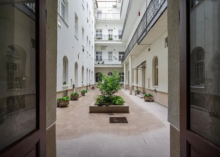 R42-boutique Apartments, Location By Bqa