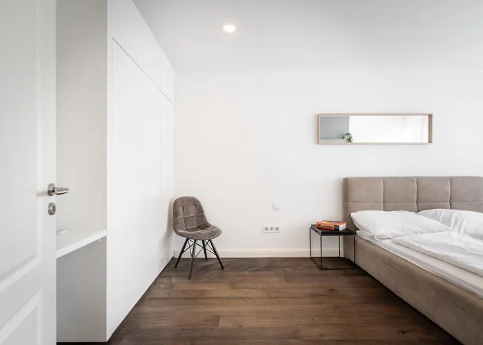 Hotel R42-boutique Apartments, Location By Bqa *